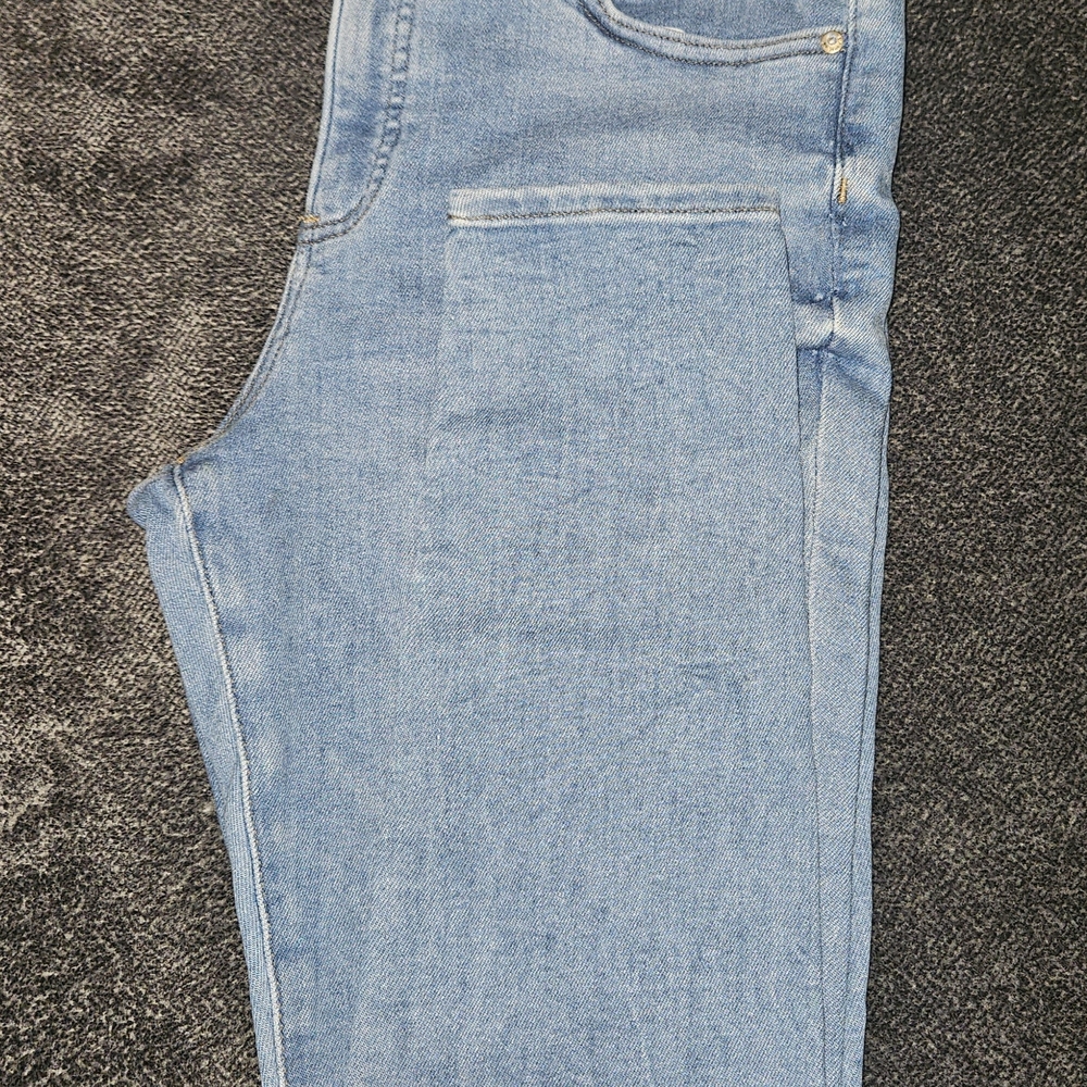 Express Light Colored Women's Blue Jeans "10L, Midrise, Skinny, Hyper Stretch"